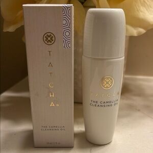 Tatcha Camellia Cleansing Oil 2-in-1 makeup remover & cleanser
